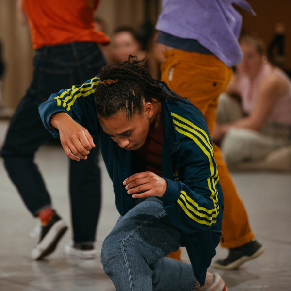 Scottish Dance Theatre Ray Web